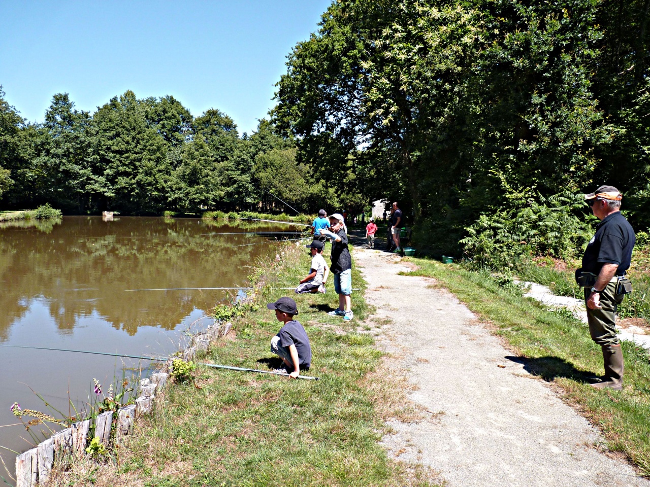 Cours de Pêche à l'Etang Communal de Cardroc